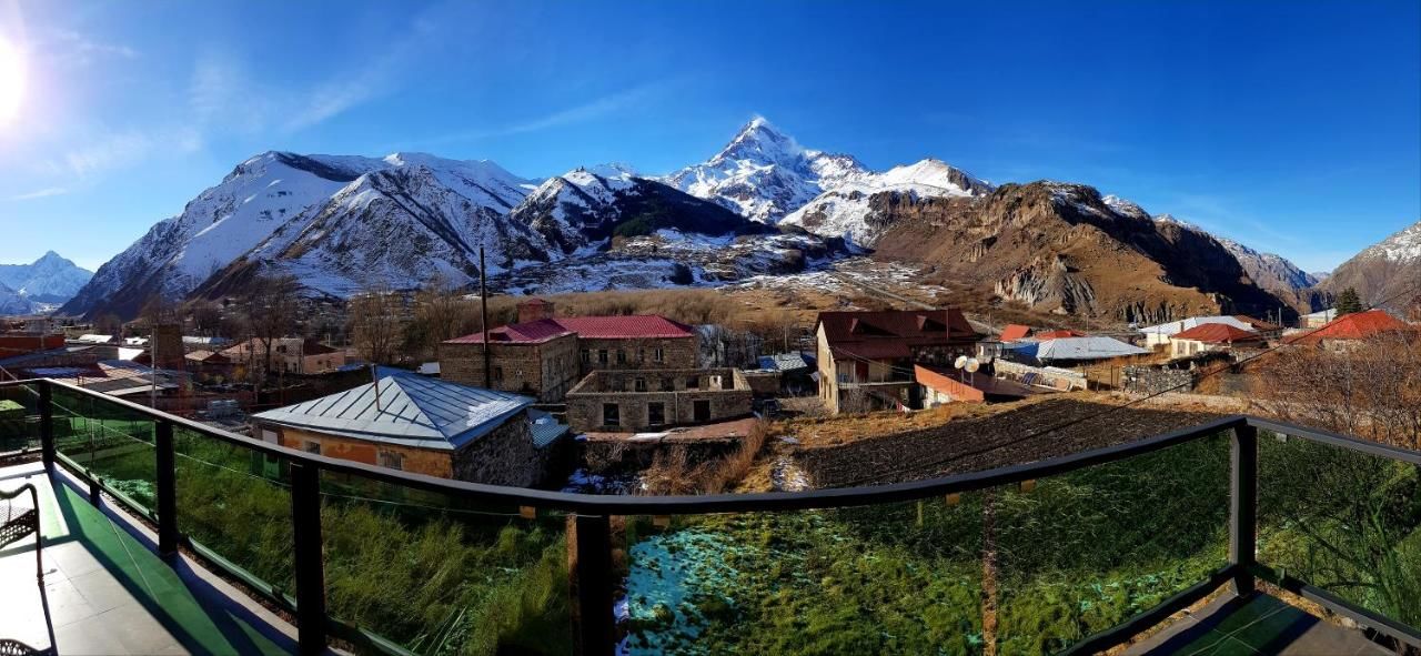 Отель North Kazbegi Степанцминда-32