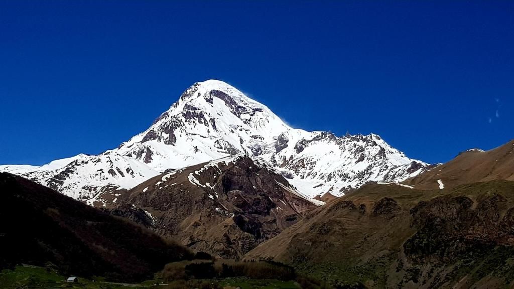 Отель North Kazbegi Степанцминда-66