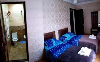 Отель North Kazbegi Степанцминда Двухместный номер с 2 отдельными кроватями и балконом-6
