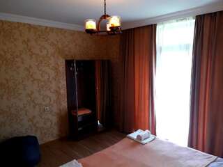 Отель North Kazbegi Степанцминда Двухместный номер с 2 отдельными кроватями и балконом-19